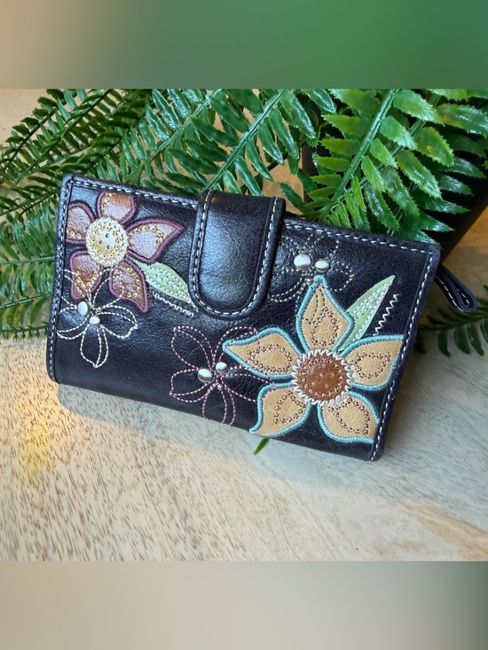 Handbags - Black leather wallet, Never Used, flower design appliqué and embroidery